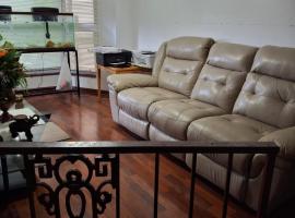 Hidden Gem On Dobson, ξενώνας στο Ορλάντο