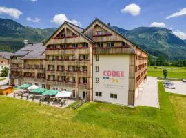COOEE alpin Hotel Dachstein、ゴーザウのスキーリゾート
