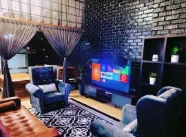 Soho Duplex Subang Empire by Chillout Stay