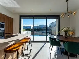 Maison élégante avec piscine