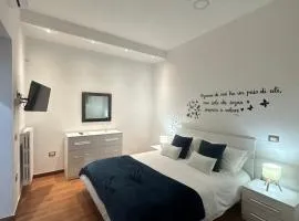 Maison Monique