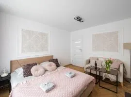 Best Central 2-BR Suite 200 m from Central Station and Varso Tower