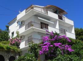 Apartmani STANIĆ - Coastal Comfort Beach Apartments, hotel v destinaci Duće