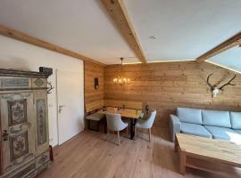 FEWO Allg&auml;u Chalet mit Schwimmbad und Sauna, chalet de monta&ntilde;a en Oberstdorf
