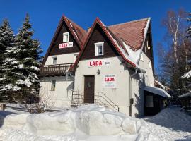 Horská chata LADA, hotel v Loučné pod Klínovcem