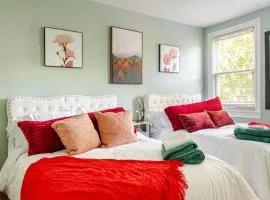 Elegant 4BR & 4BA House in DC