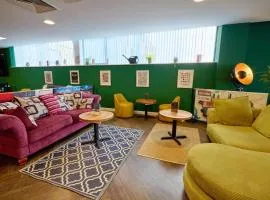 Holiday Inn - the niu, Loom Manchester North by IHG