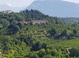Casa vacanze Pierangela, hotel v destinaci Susegana