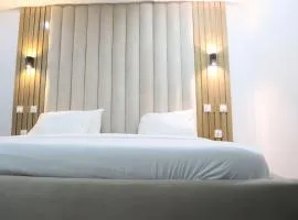 Events & Suites