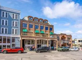 613 Main Street