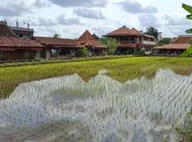 Alamanda Family Villas, Pool & Local Tours