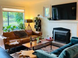 Hikari-Okanagan Sunshine B&B, hotel in Kelowna