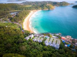 The Nai Harn: Nai Harn Plajı şehrinde bir otel