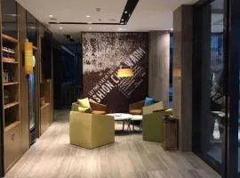 IU Hotel Kunming Jinma Bijifang Joy City