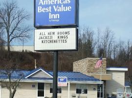Americas Best Value Inn & Suites St Clairsville Wheeling: Saint Clairsville şehrinde bir motel