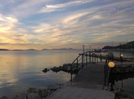 Virginia's Rooms, hotel v destinaci Plataria