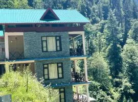 Yolo Hostel & Stay, Sojha, Jibhi