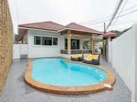 Pool Villa 3 Bedrooms, Closeby Patong, Chic and Quiet