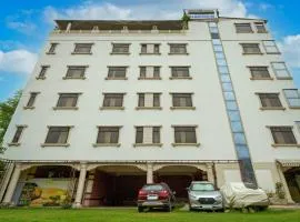 Hotel Raj Garden