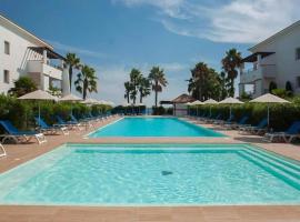 Appartement dans résidence avec piscine et plage privées, hotel di San-Nicolao
