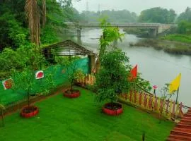 Hotel River Garden Jambhulpada