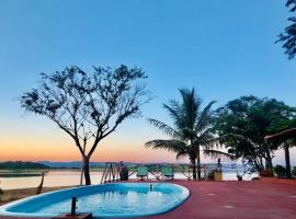 Casa da Ilha, hotel v destinaci Ribeirão Claro