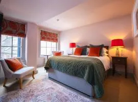 RHUBARB at Drapers Hall