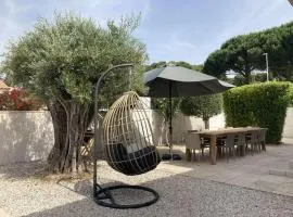 Belle villa spacieuse avec piscine privée, 10 couchages,wifi, proche canal du midi et à 3 km de la mer LXPIN7