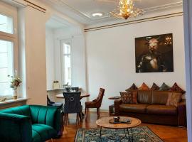 Exklusive Ferienwohnung Agnes in zentraler Bestlage von Zeitz! Vollausgestattet, freie Parkplätze, Magenta-TV, Highspeed WLAN, Fahrstuhl, hotel di Zeitz