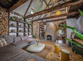 Nooks by AdyBeca - Panoramic Nook, hotel v destinaci Şuncuiuş