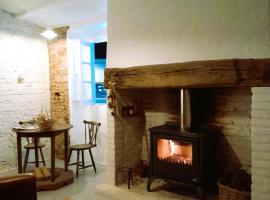 Casas Velhinhas - Apartº Aconchego e Apartº Calmaria, hotel a Estremoz