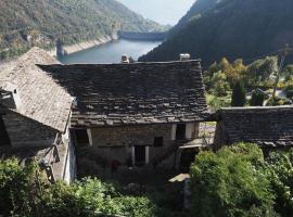 Casa Bruja Tradizionale Rustico Ticinese, hotel v destinaci Mergoscia