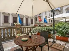 In the Heart of Florence, Dante, with Private Terrace