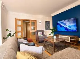 Spacious Penthouse with BBQ and Views