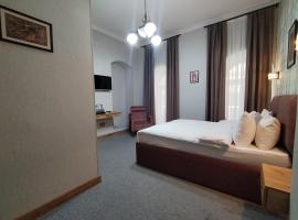 Pera Hotel Baku، فندق في باكو