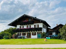 Esingerhof, hotel v destinaci Laufen