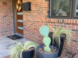 Mid-West Mod - 5br - Central Norman - Near OU!