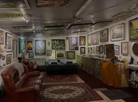 Brimarsbrú sleep inn-art Gallery
