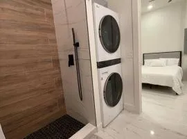 Casa Blanca Studio with Washer Dryer