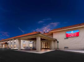SureStay Plus by Best Western Windsor, hotel v destinaci Windsor