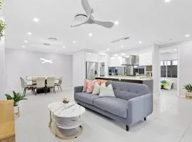 Brand New Single story 5 bedroom house in Marsden Park