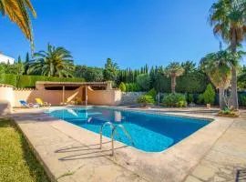 Stunning Apartment In Los Cerezos