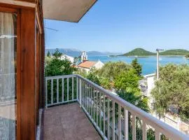 Gorgeous Home In Blace With Wifi