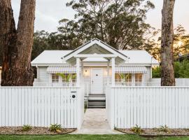 Luna by Experience Jervis Bay, hotel in Huskisson