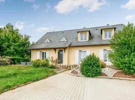 Gorgeous Home In Joué Les Tours