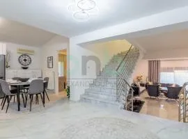 Makri Lux House 4 BDR