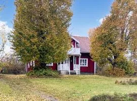 Awesome Home In Hunnamåla With Wifi