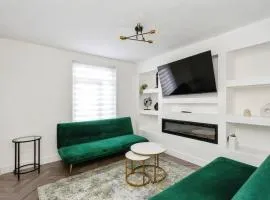 Stylish Spacious House Central Tonbridge With Free Parking & Garden