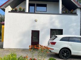 KRI Holiday House, alquiler vacacional en Alūksne