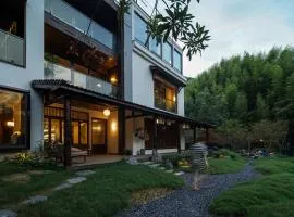 Chillmont Resort